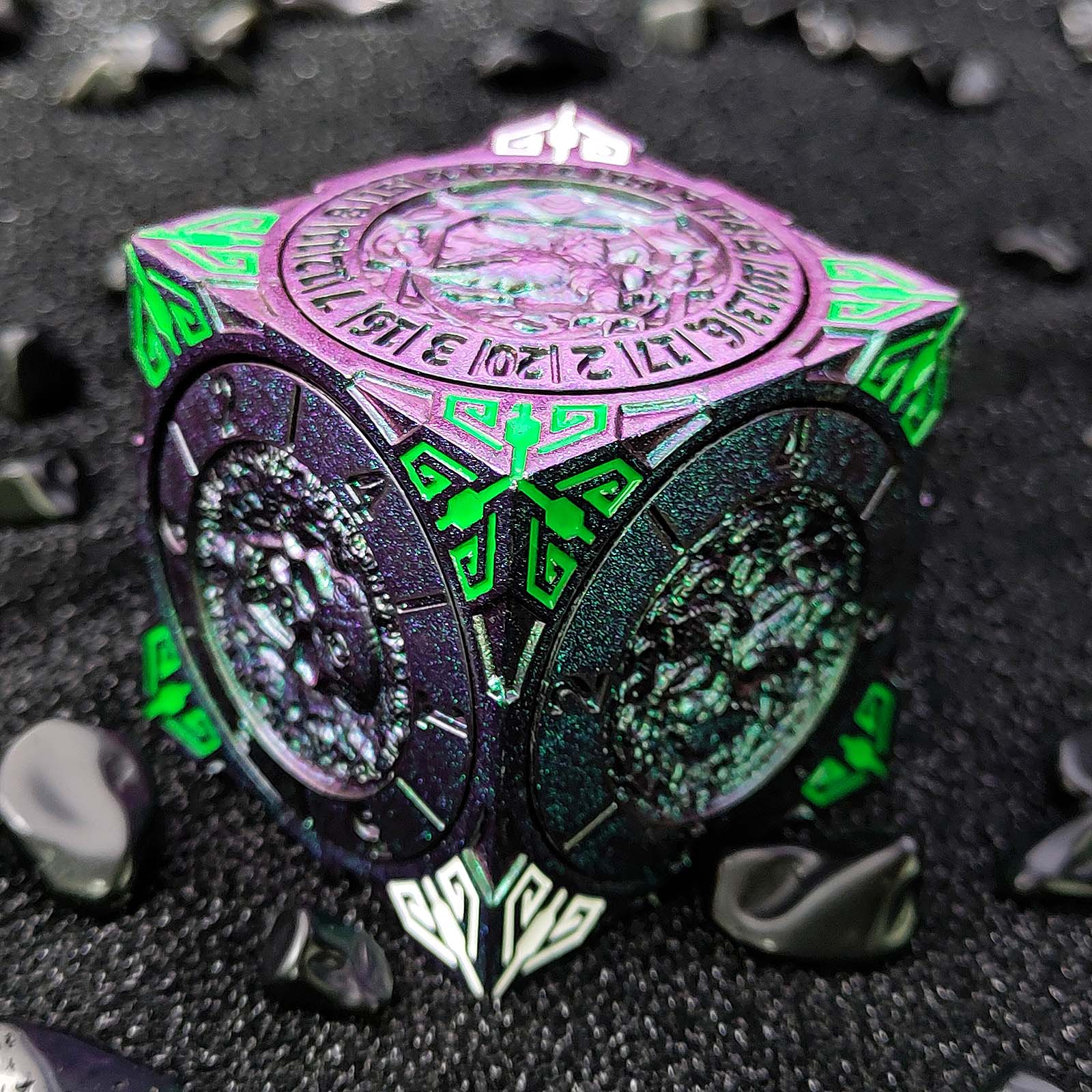 2025 New DND Cube Spinner DICE: 7-in-1 Metal DND Dice Cube – 6-Sided Rotating Polyhedral Dice, Tabletop RPG Accessory for DMs and Player