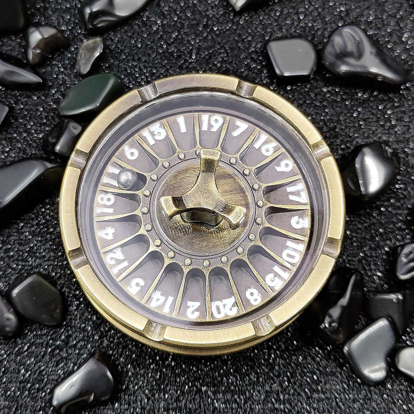 D20 Spinner dice for DND, 7-in-1 Metallic Dragon Dice Set with Gift Case for Dungeons & Dragons and RPG Gifts.